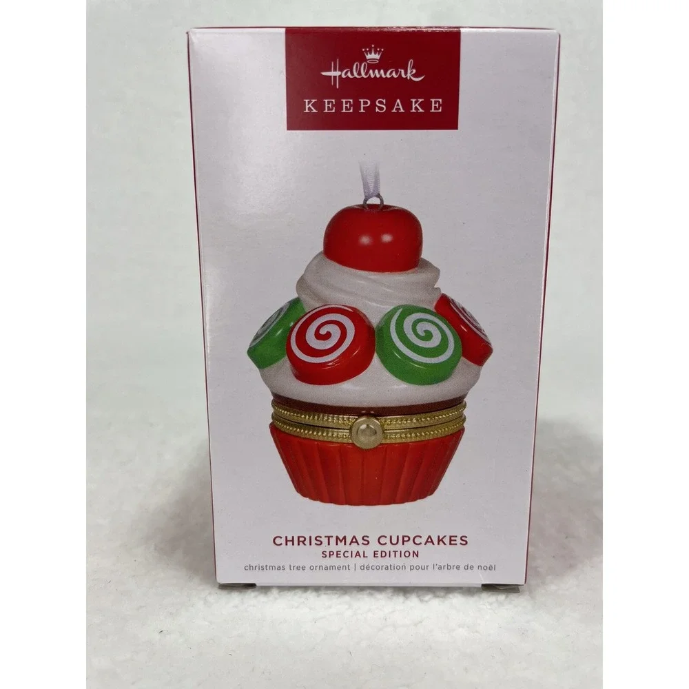 Hallmark Keepsake‎ 2022 Christmas Cupcakes Special  Edition  Ornament